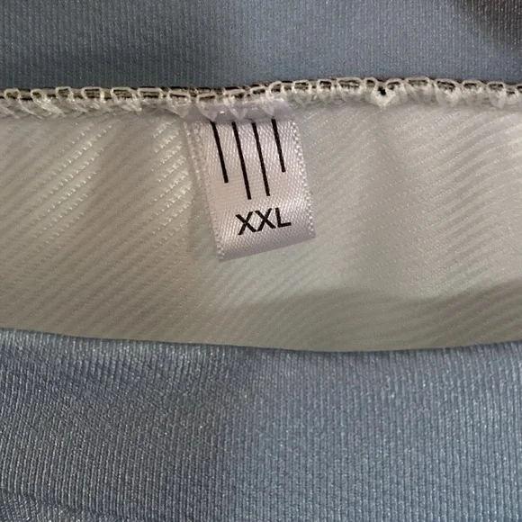 Taylor Swift Crewneck - Picture 4 of 5